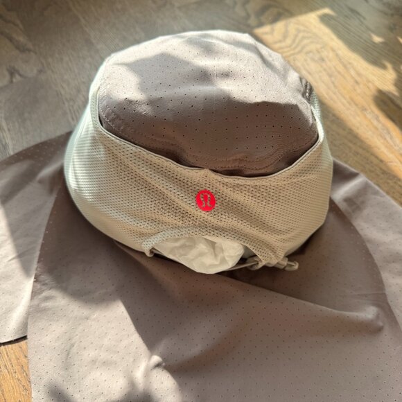 Lululemon Running & Training Hat - Size L/XL - Picture 4 of 11